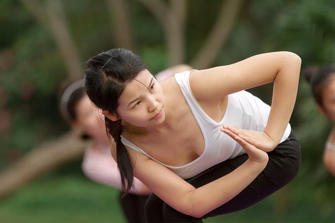 瑜伽減壓冥想：對(duì)付發(fā)熱發(fā)脹
