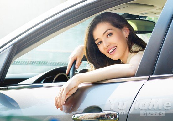 這樣也行？堵車(chē)時(shí)可練習(xí)3個(gè)瑜伽健身操1