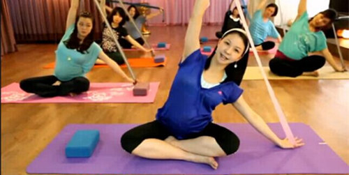 唐幼馨孕婦瑜伽之孕媽咪側(cè)面伸展操